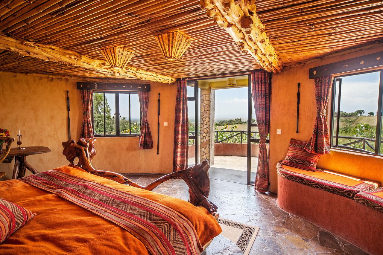 Rhino Watch Safarilodge Mweiga Phòng bức ảnh