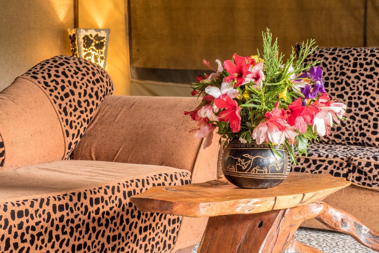 Rhino Watch Safarilodge Mweiga Ngoại thất bức ảnh