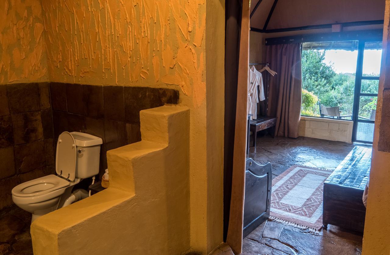 Rhino Watch Safarilodge Mweiga Ngoại thất bức ảnh