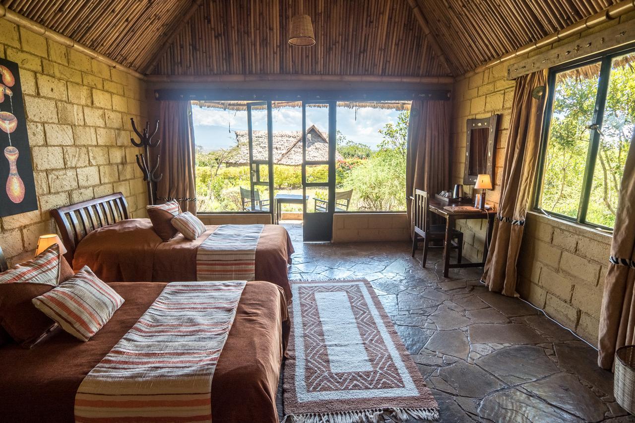 Rhino Watch Safarilodge Mweiga Ngoại thất bức ảnh