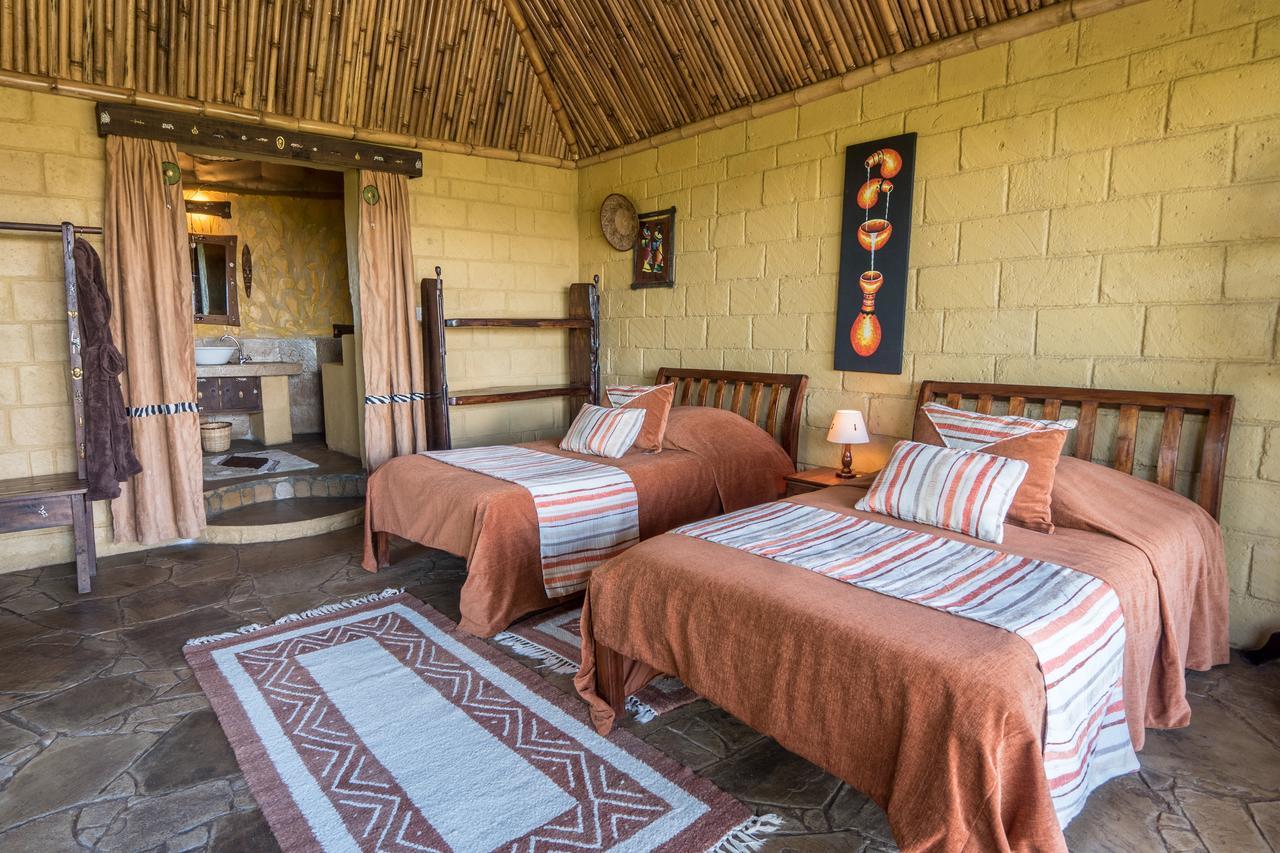 Rhino Watch Safarilodge Mweiga Ngoại thất bức ảnh